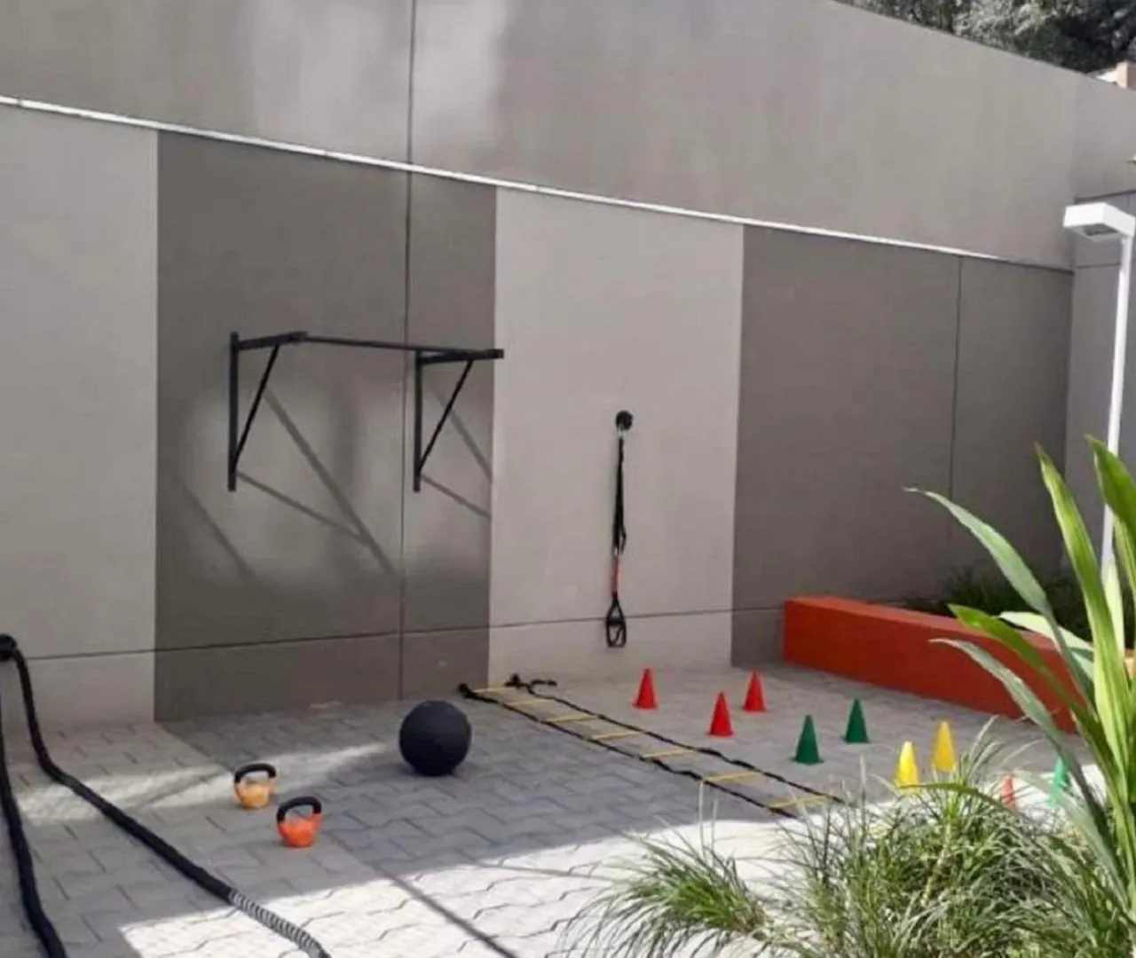 Autentico Apartamento Em Frente Ao Metro Bras ! São Paulo Brazylia